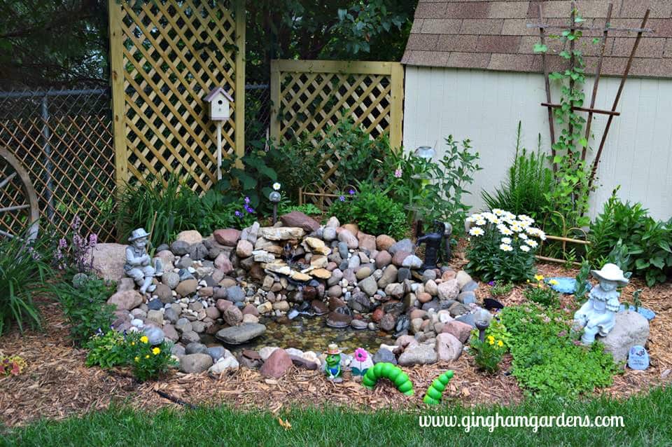 Diy Small Garden Pond With Simple, How To Make A Small Garden Pond