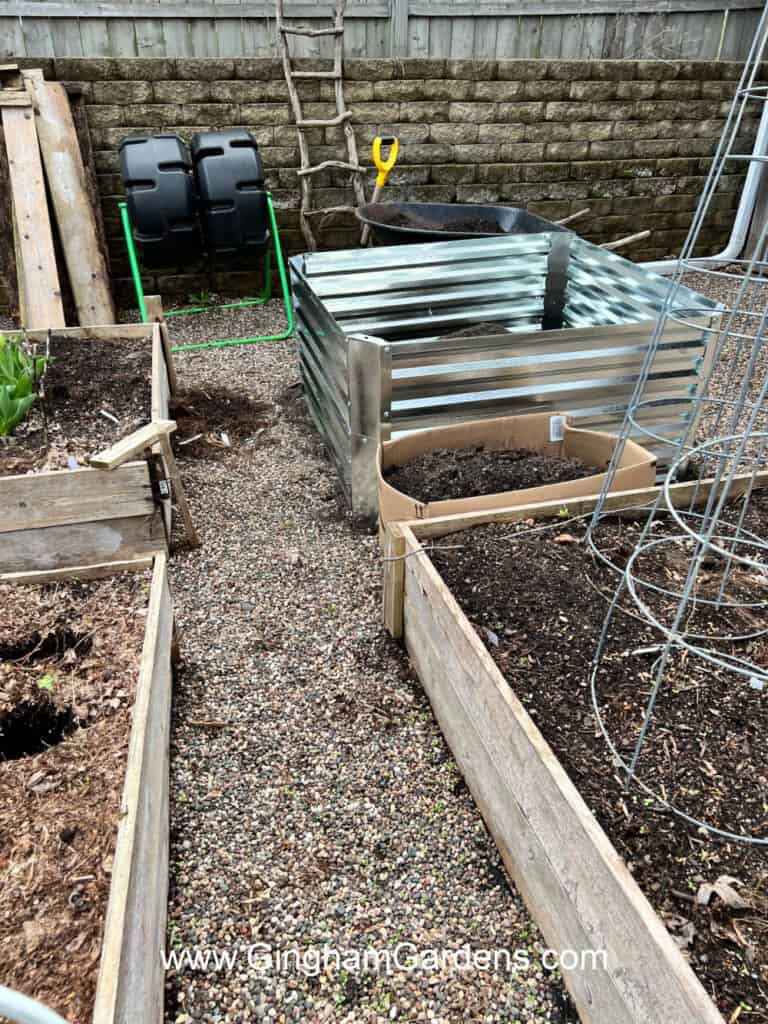How to Fill Raised Garden Beds (The Right Way) - Gingham Gardens